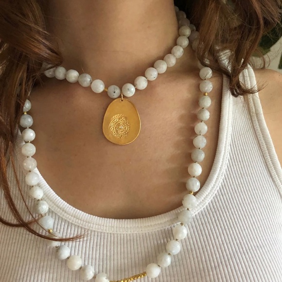 Jewelry - GENUINE MOONSTONE LAYER NECKLACE💕